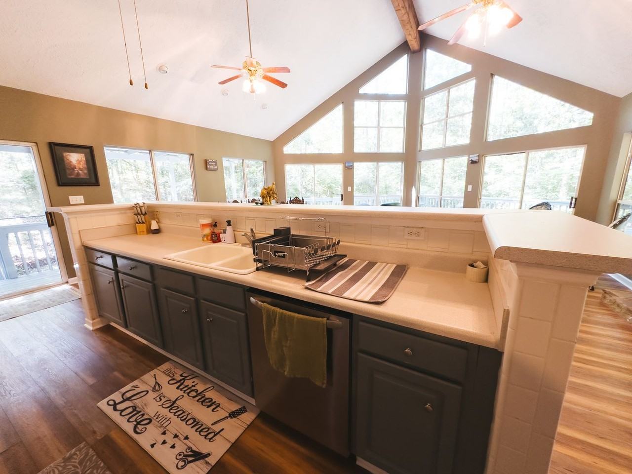 1177 Pine Drive - Photo 4 of 25