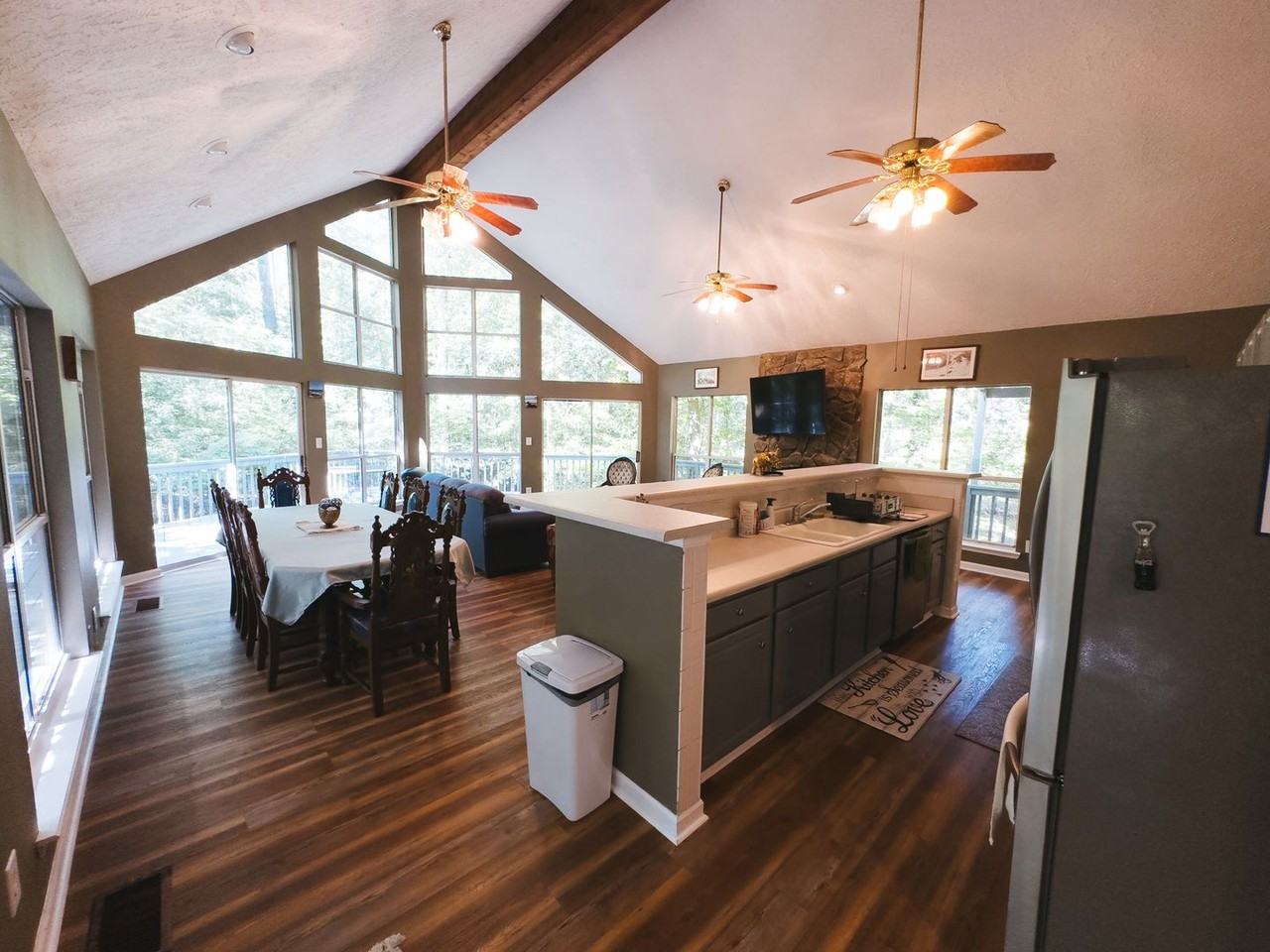 1177 Pine Drive - Photo 7 of 25