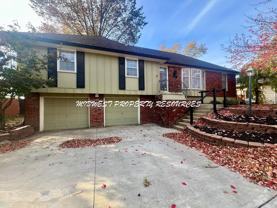 803 Ne Mulberry St - Photo 1 of 1