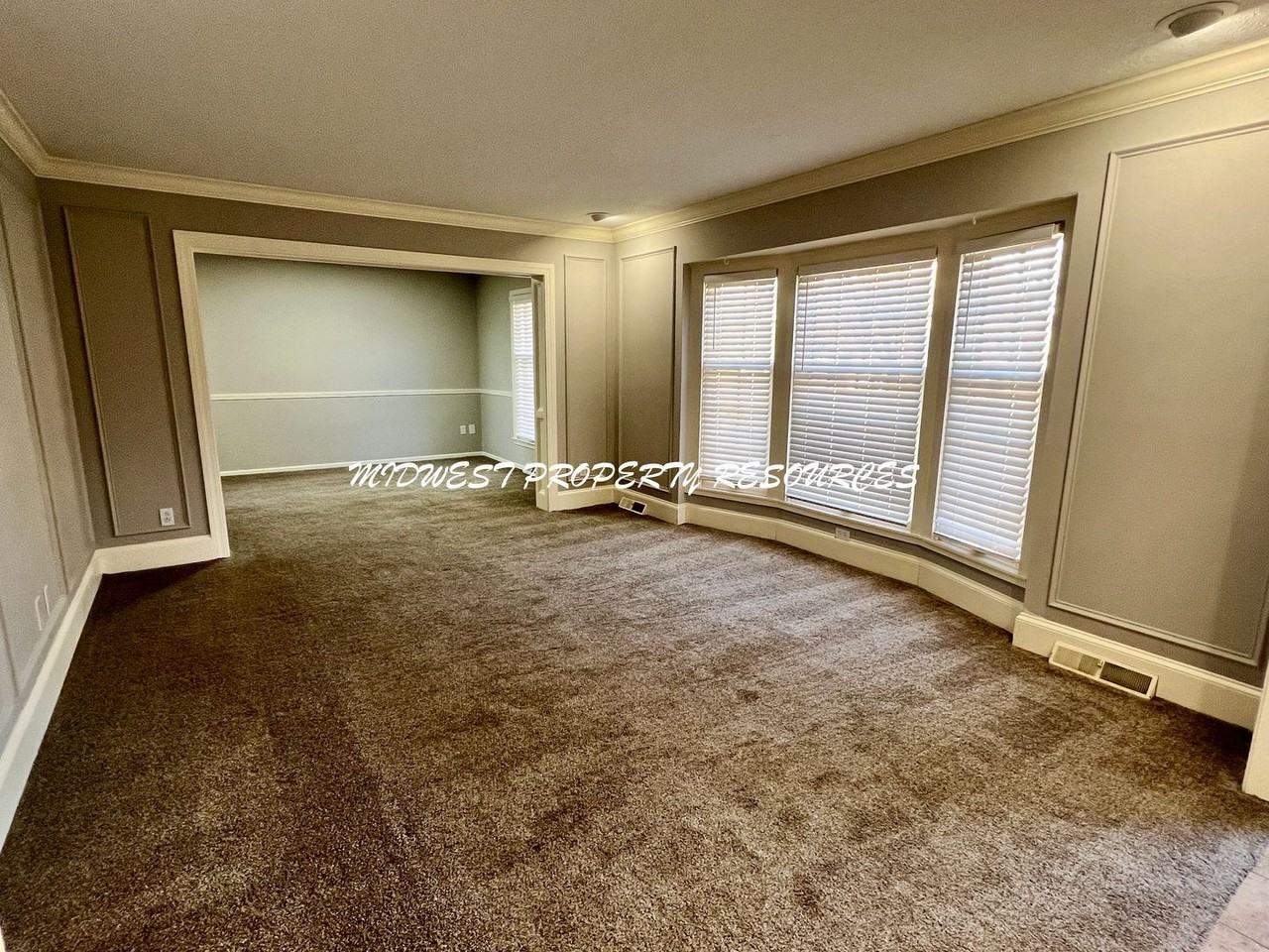 803 Ne Mulberry St - Photo 3 of 31