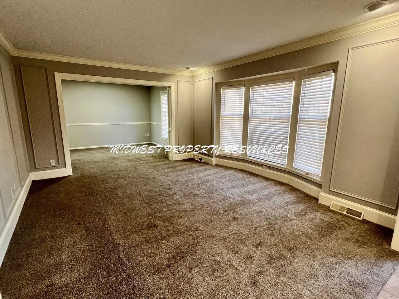 803 Ne Mulberry St - Photo 4 of 31