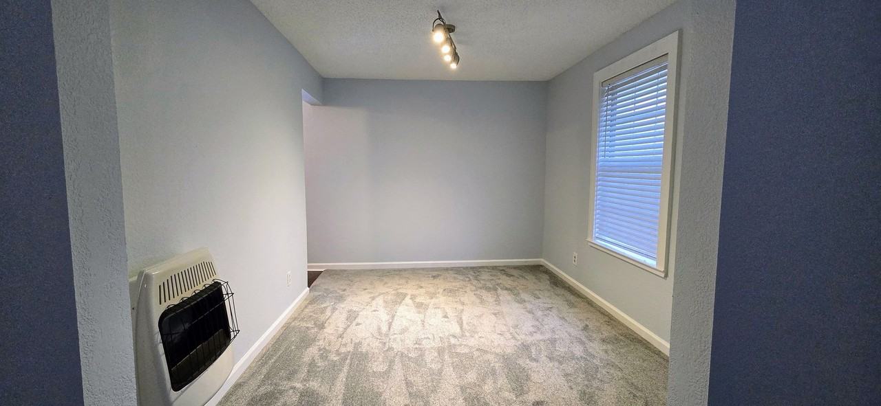 2861 W Devitt St - Photo 7 of 10