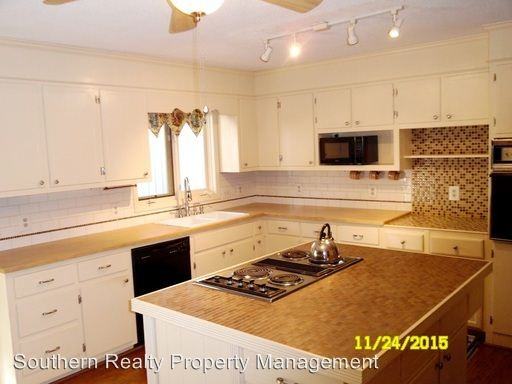 533 Perth Dr - Photo 2 of 12