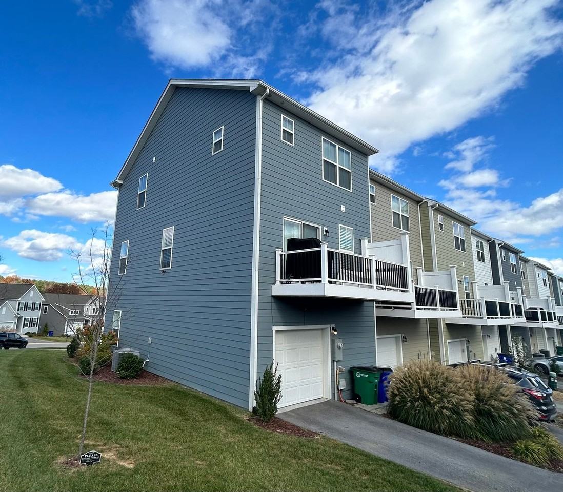 330 Hamilton Ave Nw - Photo 3 of 16