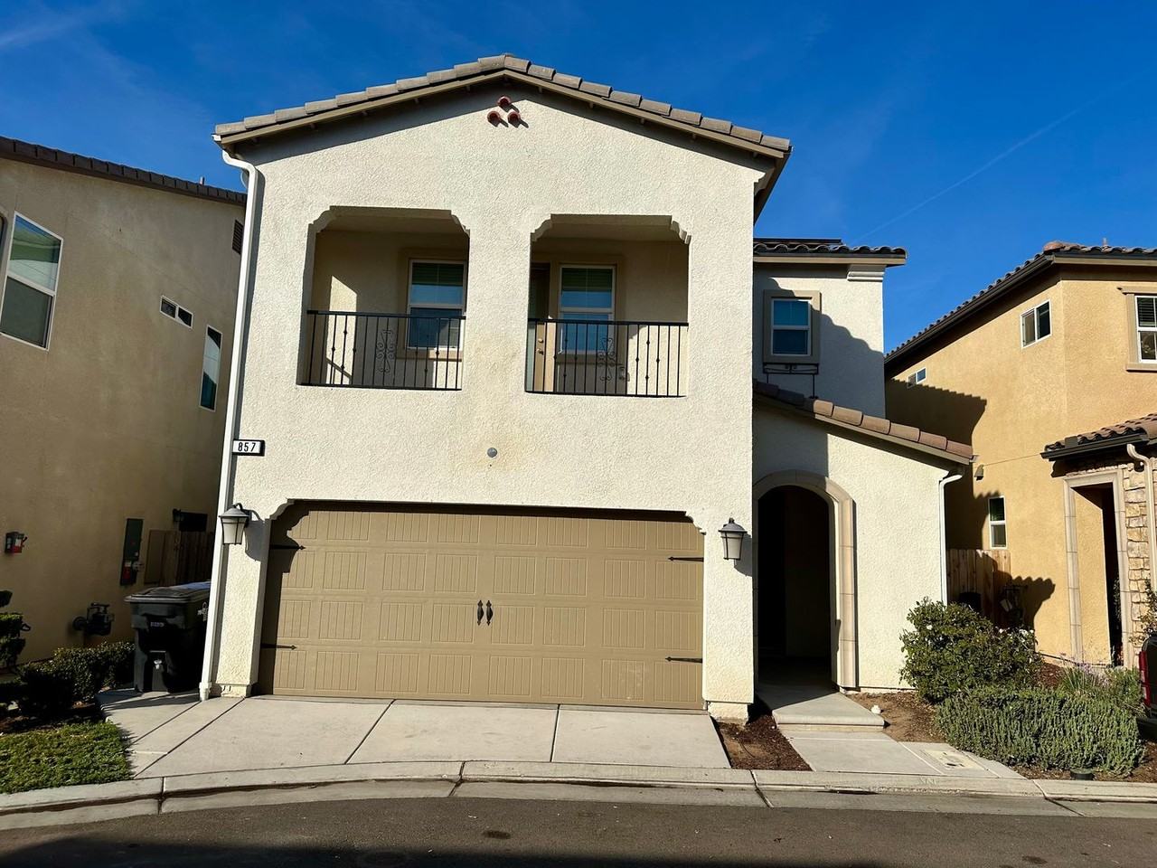 857 Winchell Way W - Photo 2 of 42