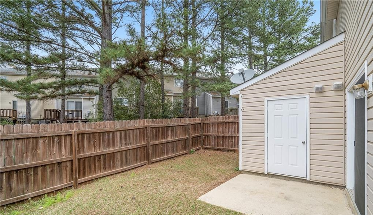 5617 Prescott Ct - Photo 2 of 4