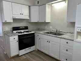 featured image of 940 Chelwood Park Blvd Ne