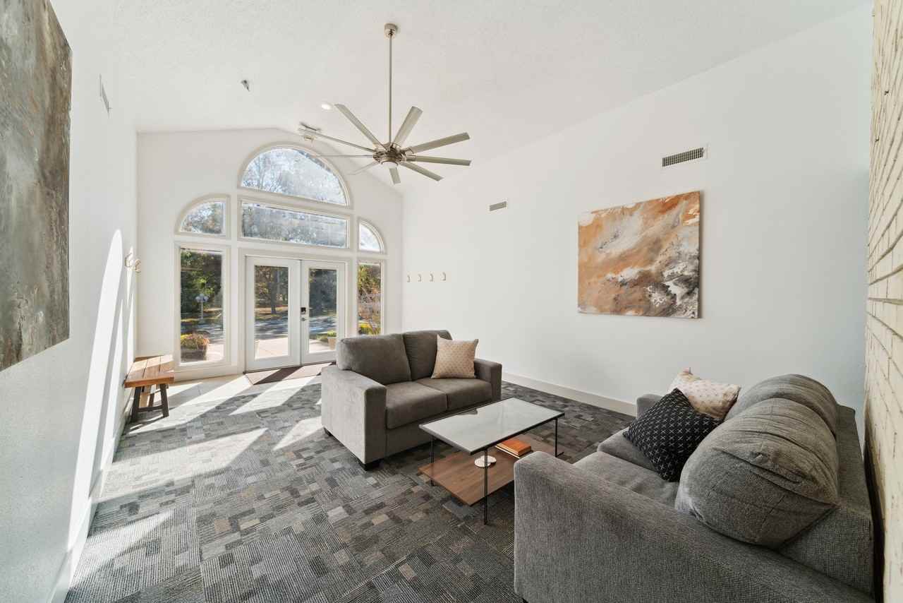 1516 Har-Ber Road - Photo 4 of 50