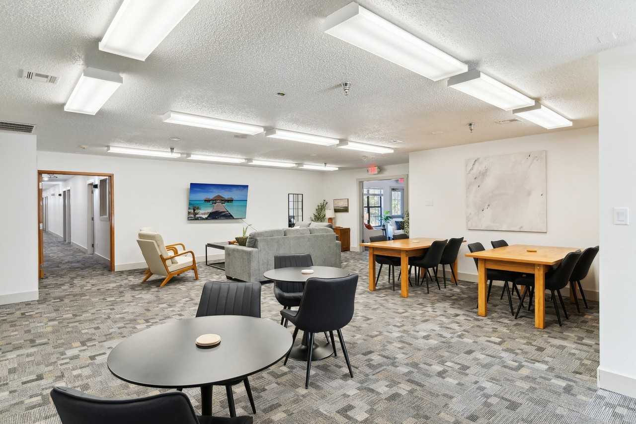 1516 Har-Ber Road - Photo 5 of 50