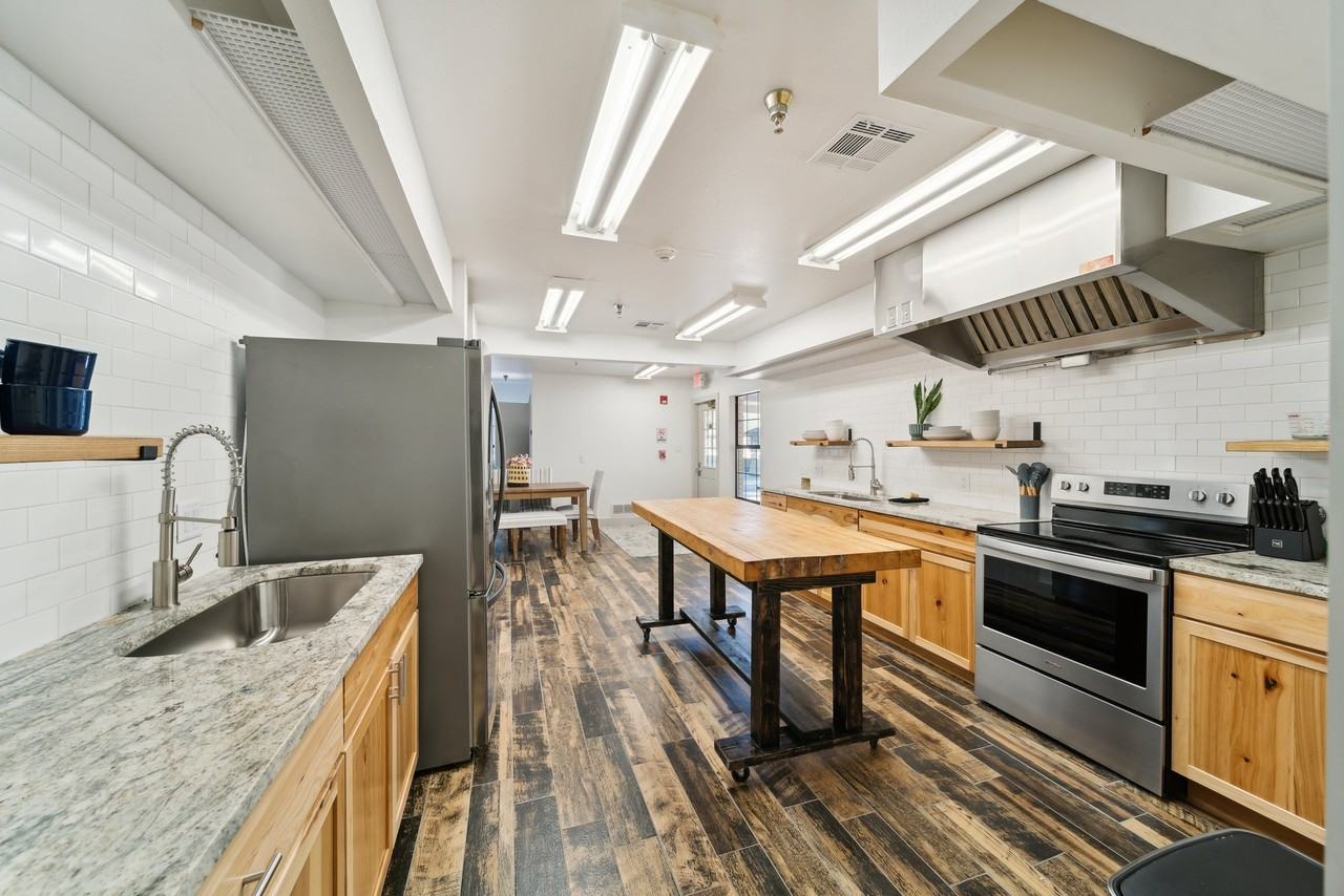 1516 Har-Ber Road - Photo 6 of 50