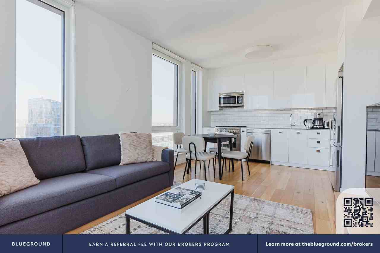 125 Delancey Street - Photo 5 of 34