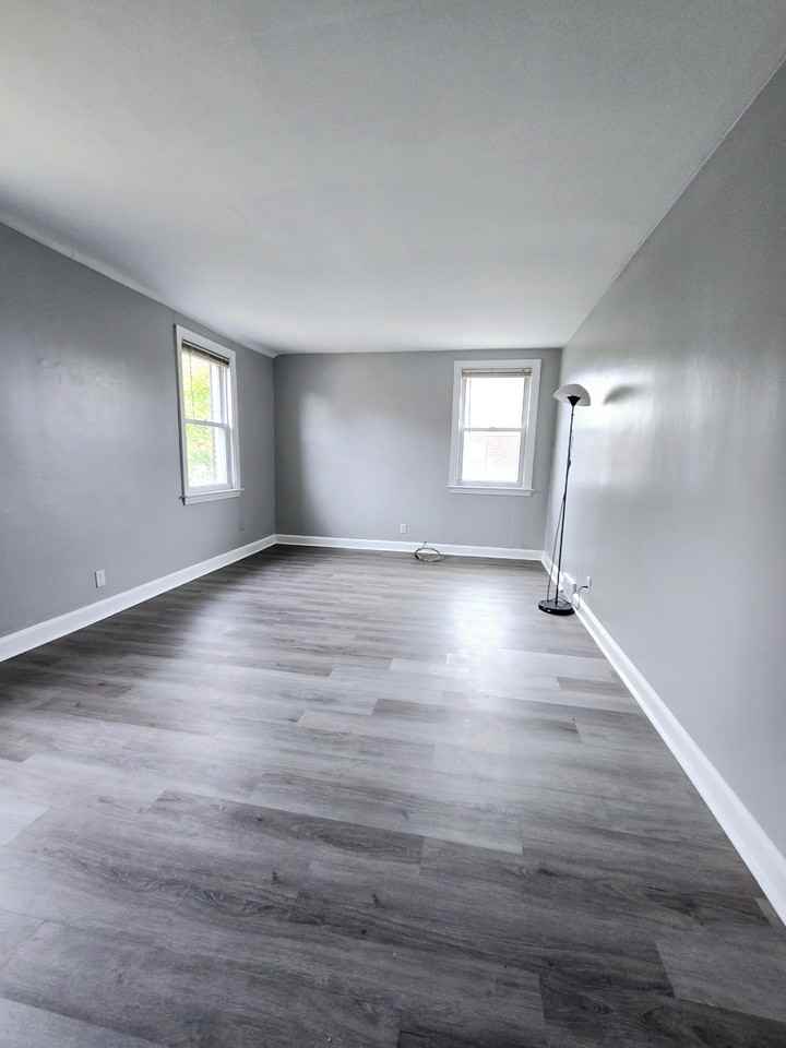 217 Hiawatha Ln #2 - Photo 3 of 7