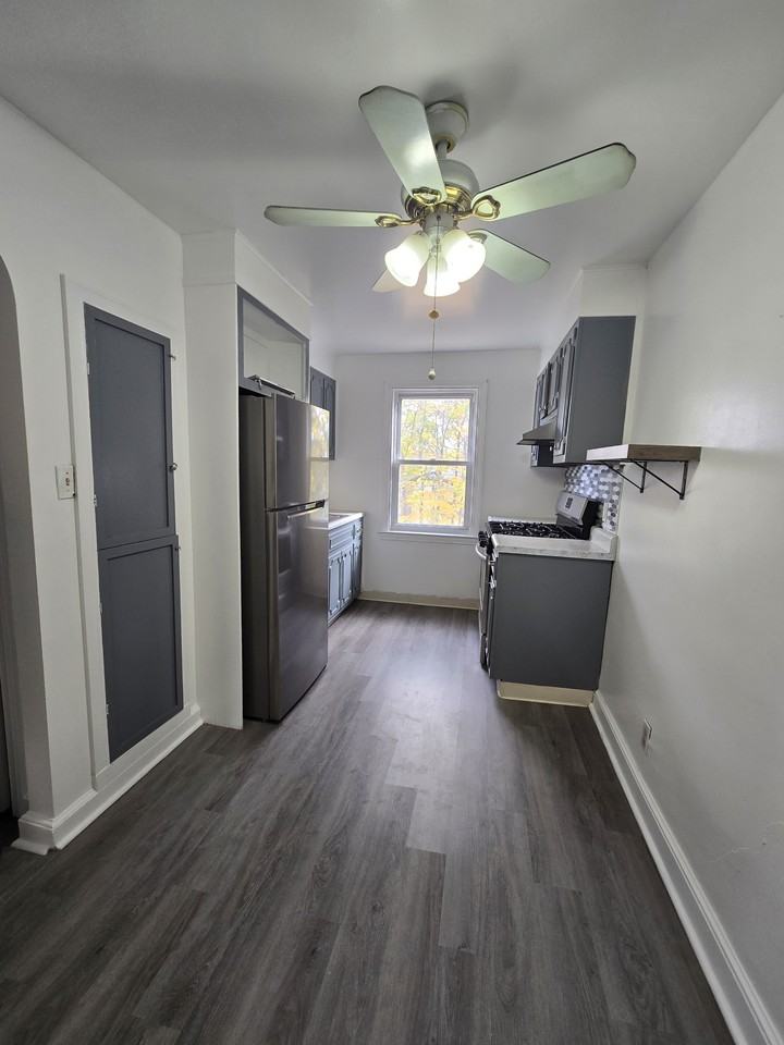 217 Hiawatha Ln #2 - Photo 5 of 7