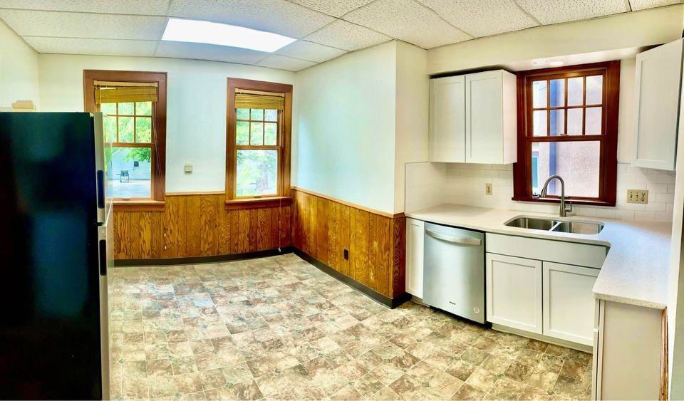 422 N 4th St #422 - Photo 4 of 11