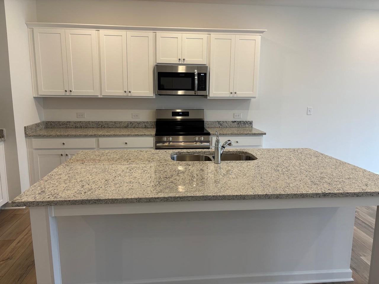 159 Vision St - Photo 6 of 42