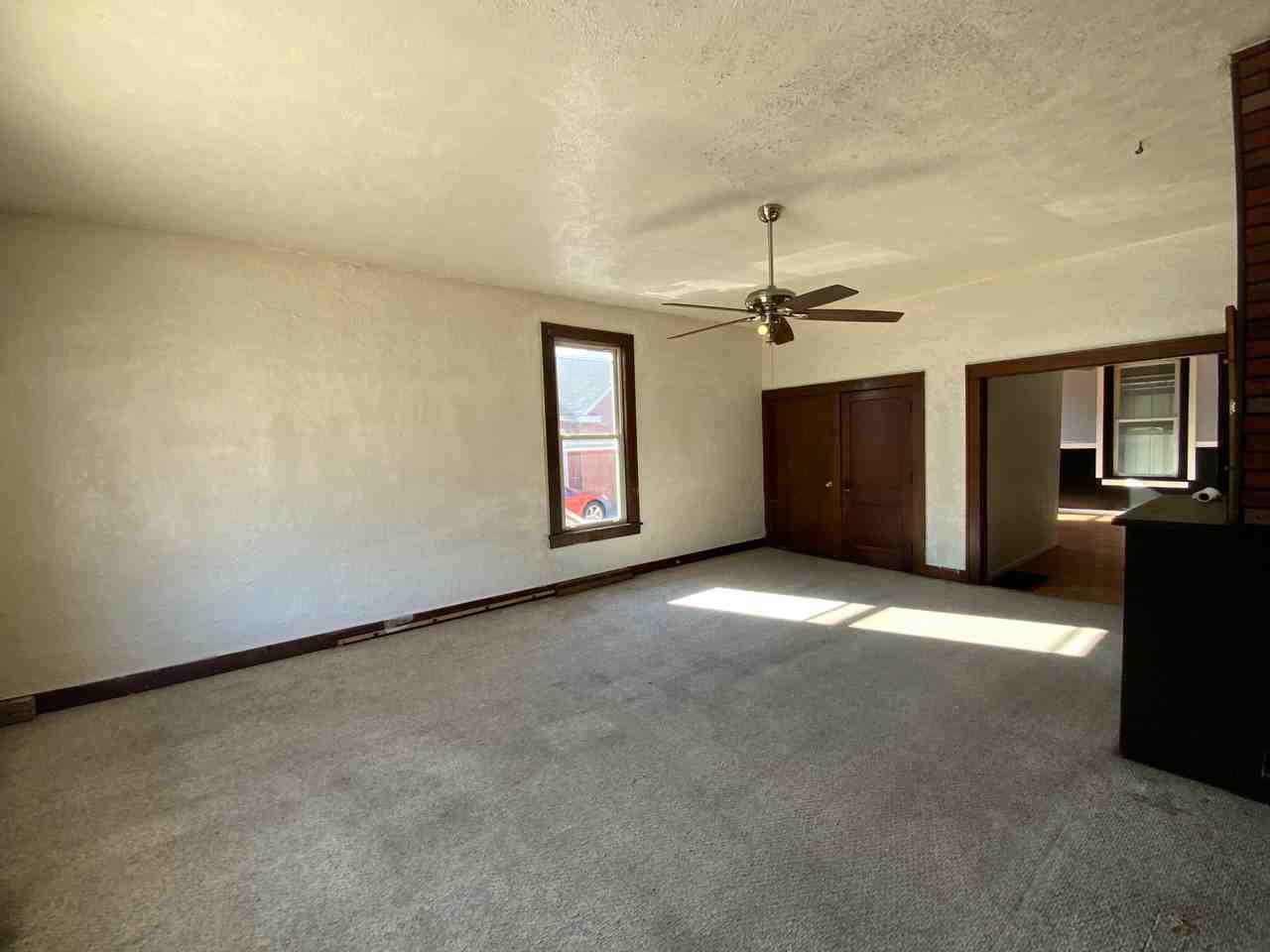 103 S Vermilion St #103 - Photo 3 of 16