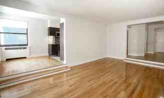 12 Gramercy Park S #5C - Photo 1 of 1