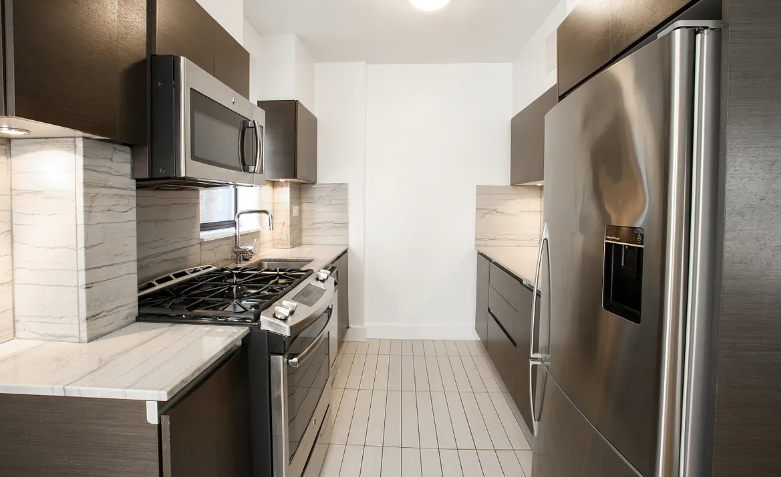 12 Gramercy Park S #5C - Photo 3 of 10