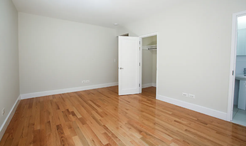 12 Gramercy Park S #5C - Photo 7 of 10