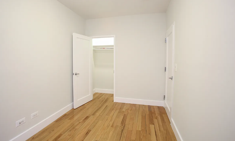 12 Gramercy Park S #5C - Photo 7 of 10