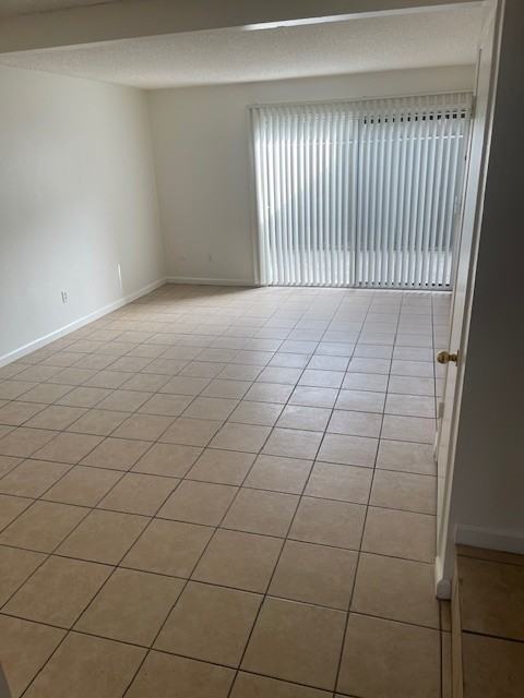 4551 California Ave - Photo 3 of 20