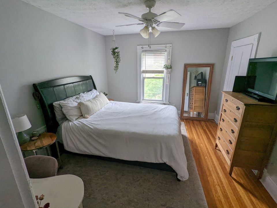 49 W Dublin Granville Rd #2 - Photo 2 of 17