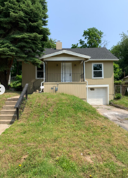 936 Waverly Ave #NA - Photo 3 of 20