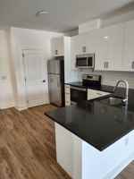 featured image of 21 Lakeside Ave