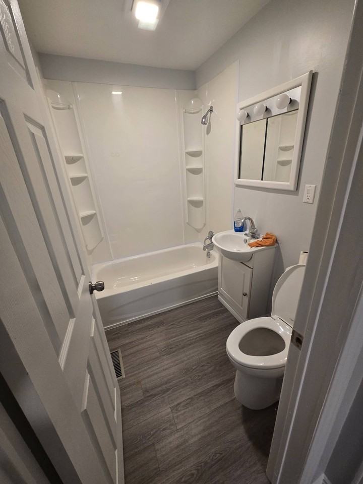 1039 Bancroft Drive #2 - Photo 7 of 16