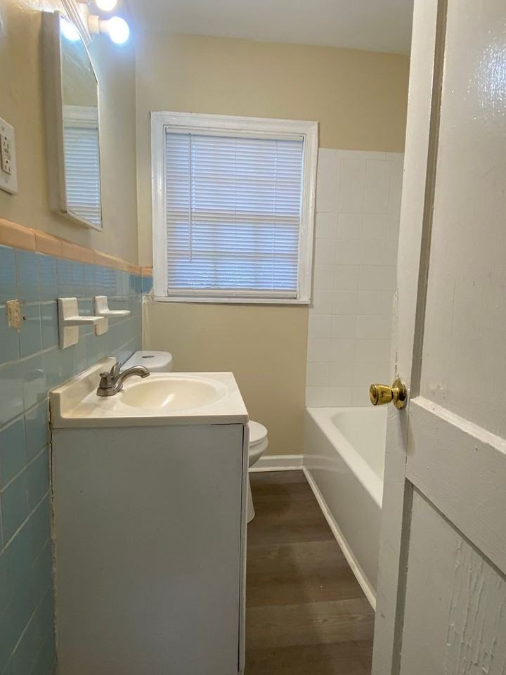 1414 Foye Ave - Photo 5 of 10