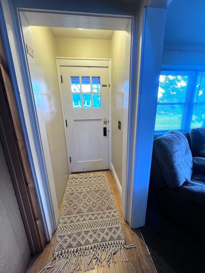 1747 Woodland Ave - Photo 2 of 25