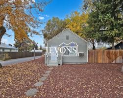 featured image of 812 S 10th Ave