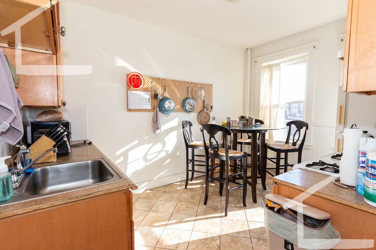 48 Brighton Ave #26 - Photo 7 of 9