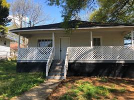 featured image of 904 W 6th Ave
