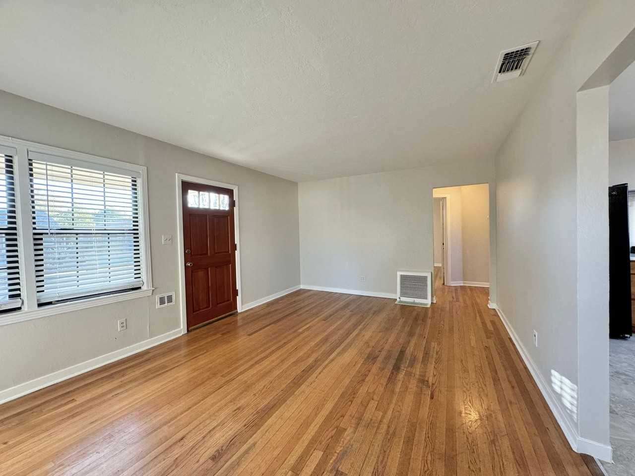 5923 4th Ave - Photo 3 of 13