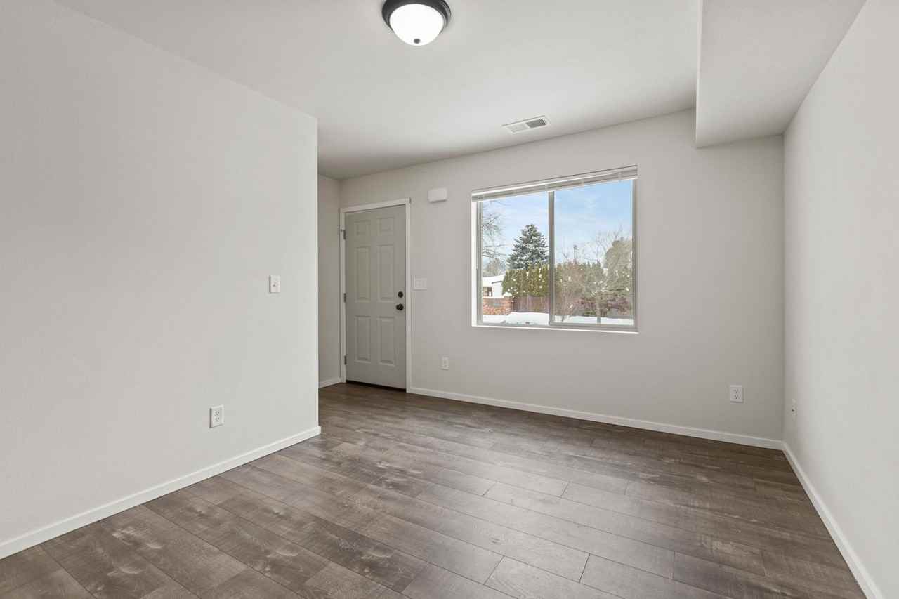Astor Townhomes - Photo 4 of 27