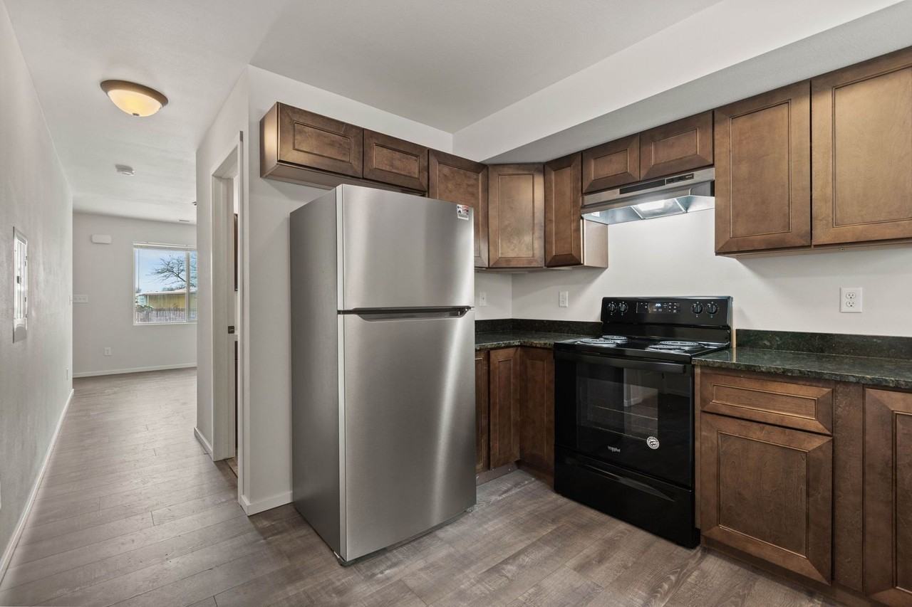 Astor Townhomes - Photo 6 of 27