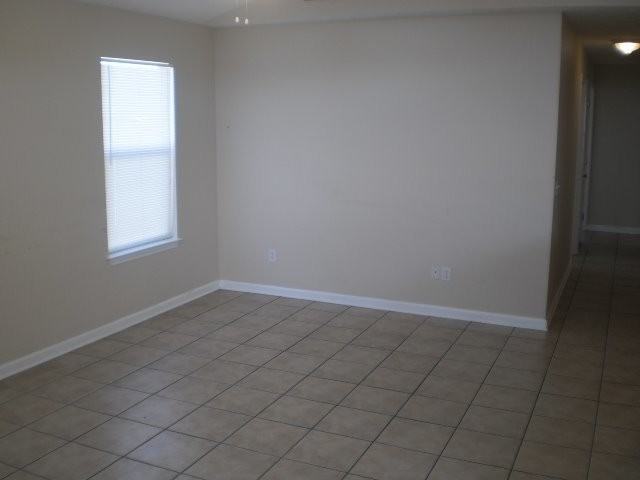 11713 Cabana Ct - Photo 2 of 13