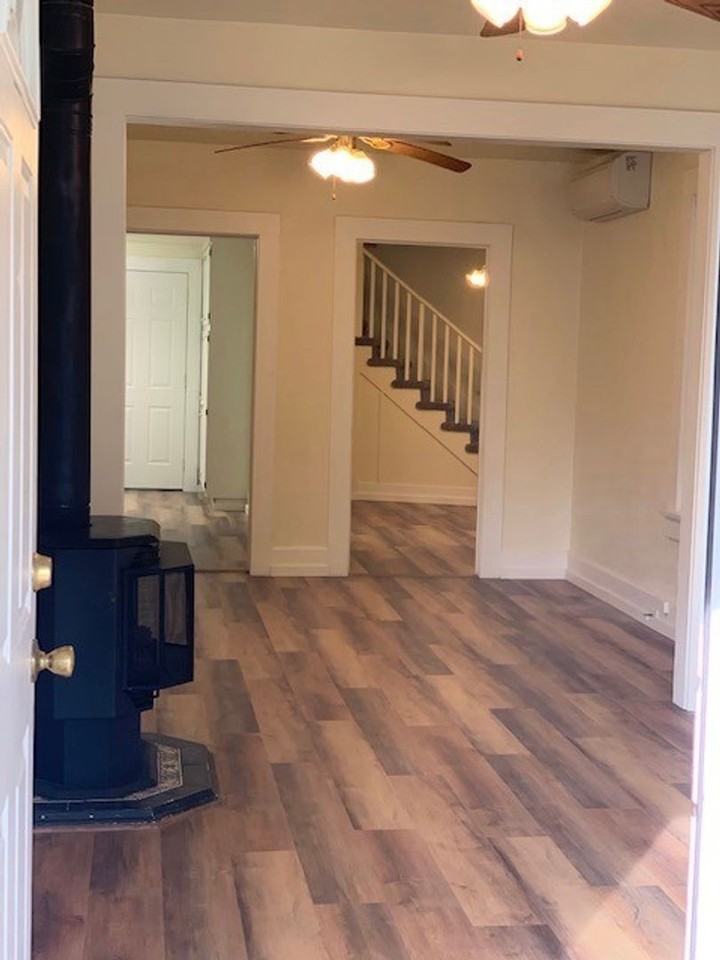 322 Sw K St - Photo 6 of 12