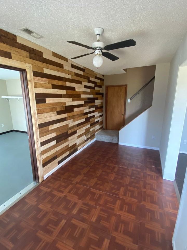 412 Harvey St - Photo 6 of 12