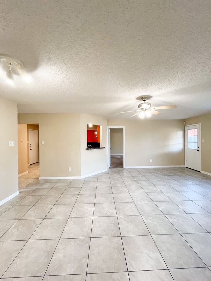 4107 Waterproof - Photo 6 of 31