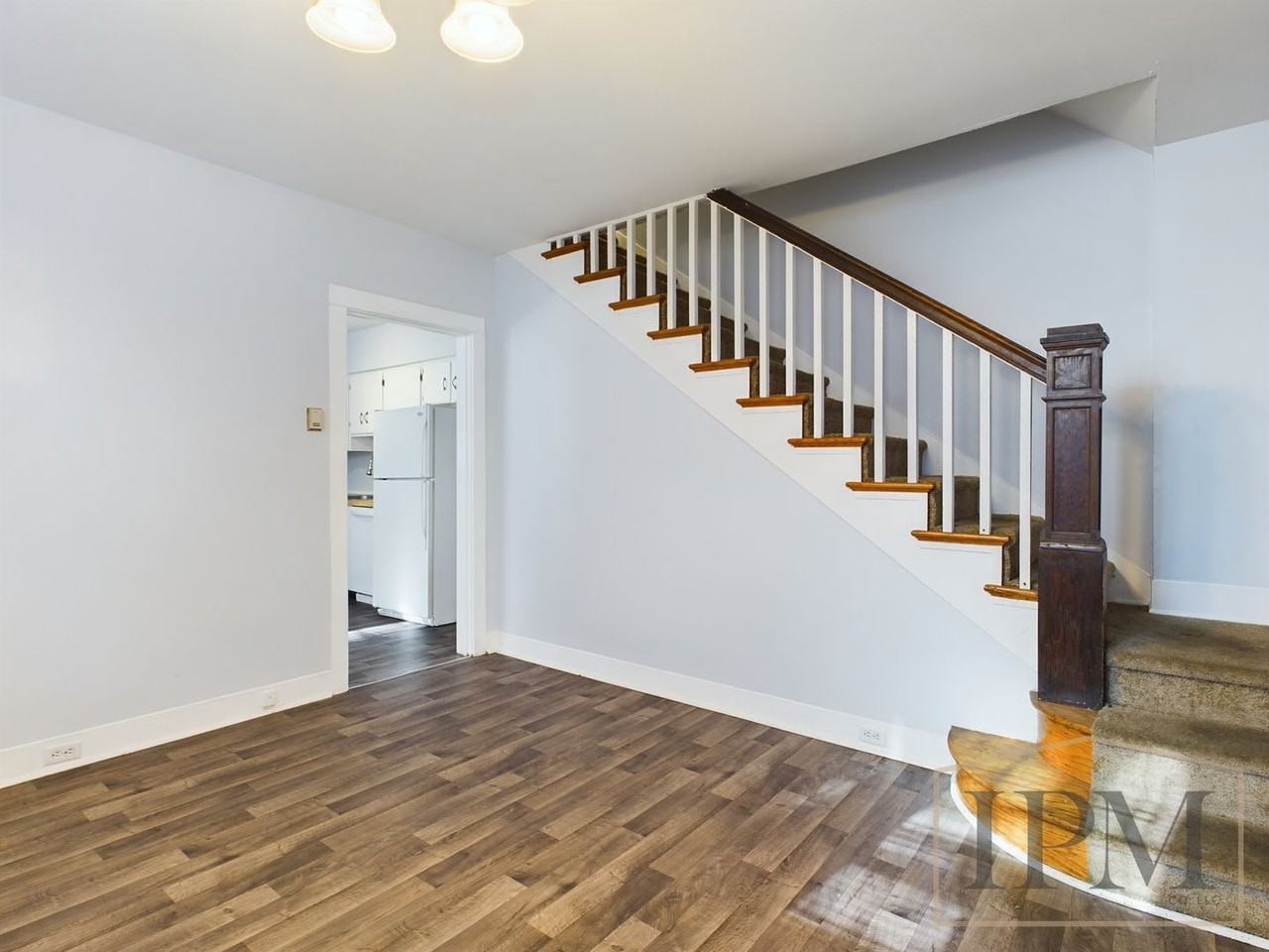 1211 N Duke St - Photo 3 of 21