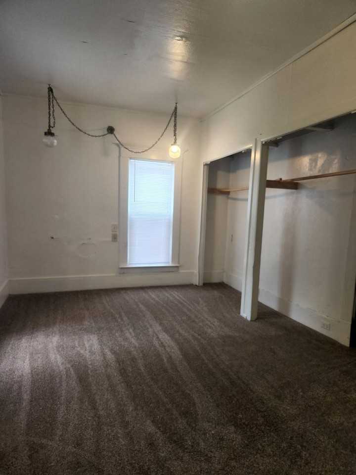 425 S Michigan Ave - Photo 3 of 9