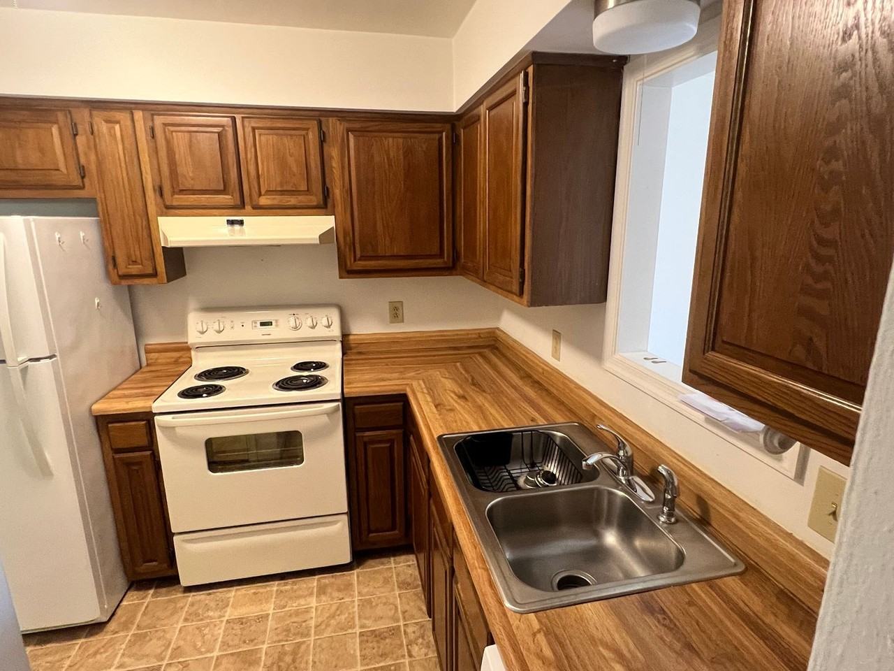 2605 Meadows Lndg - Photo 6 of 12