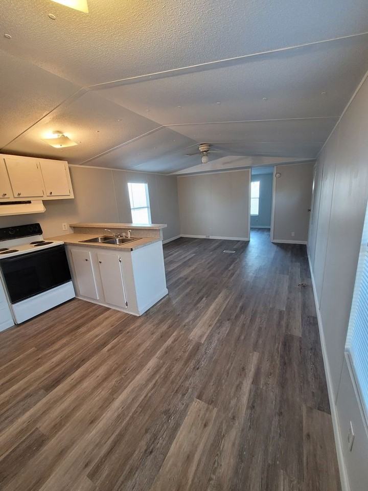 5941 Antioch Rd - Photo 4 of 15