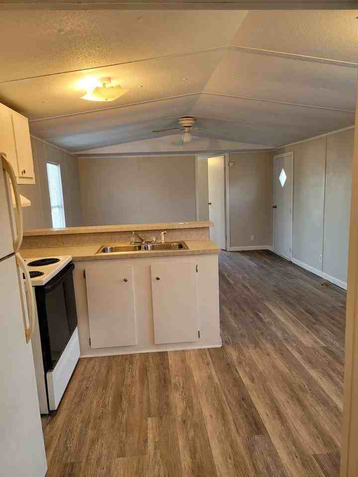 5941 Antioch Rd - Photo 5 of 15