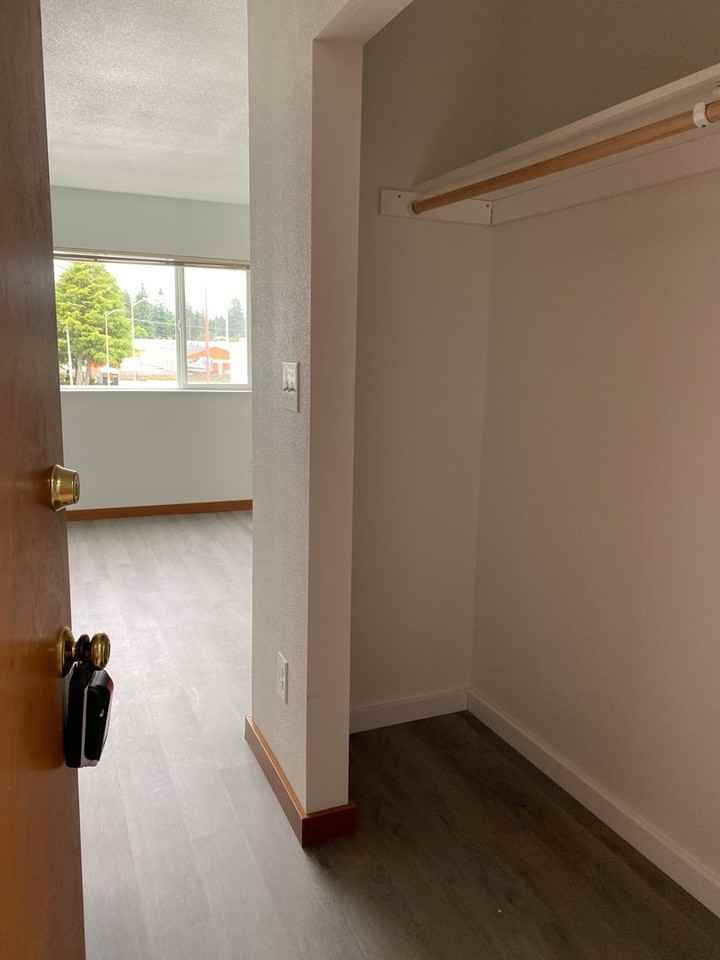 The Tower Bachelor - Photo 3 of 9