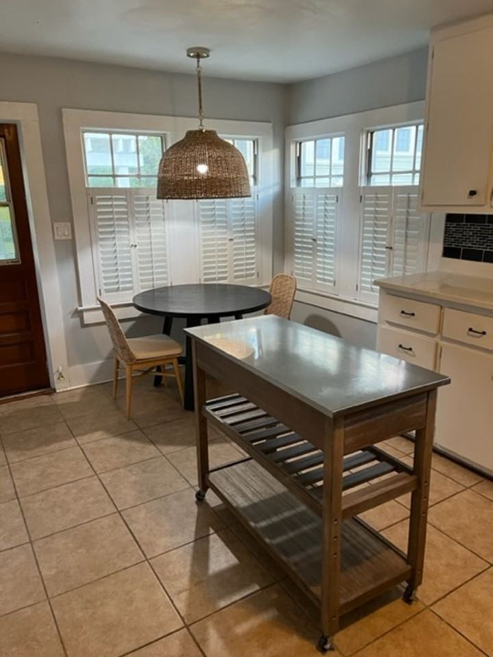 203 W Haya St - Photo 4 of 11