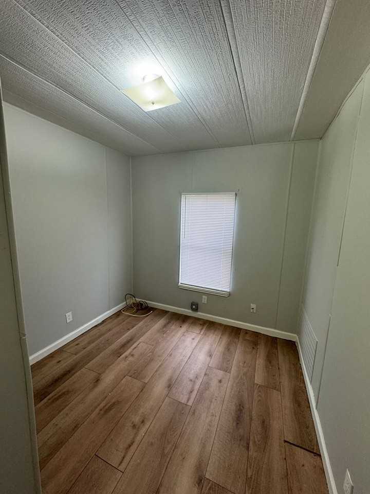 441 Daybreak St - Photo 5 of 8