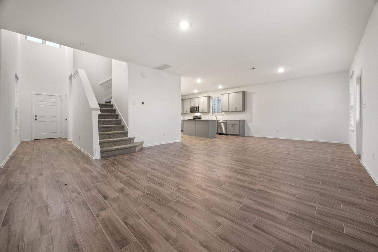 249 Redonda Dr - Photo 2 of 17